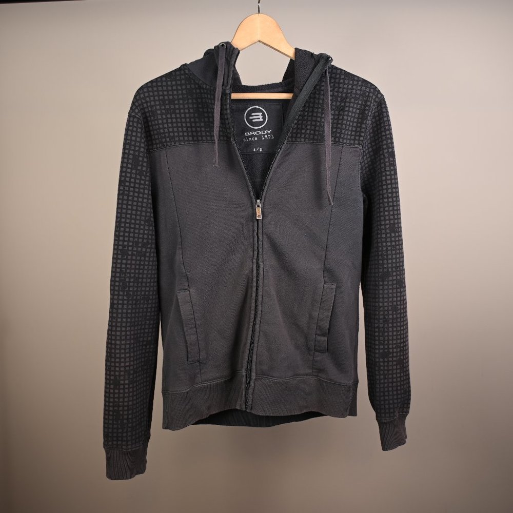 Brody Men's Grey Hoodie with contrast trim - Size Small